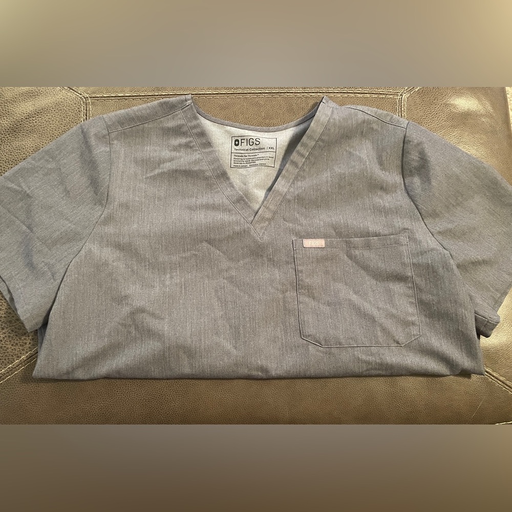 Figs Graphite Catarina Top